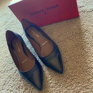 Donald J Pliner Rome-06 Black Pumps